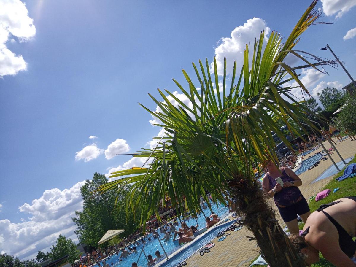 Ap. Near Thermal Bath Papa Bagian luar foto